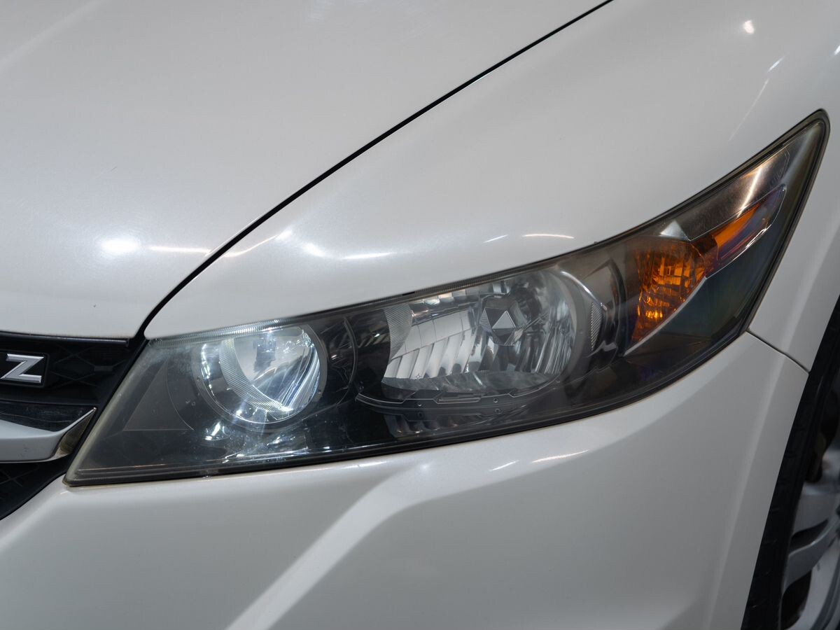 Honda Stream 2010 - фото автомобиля
