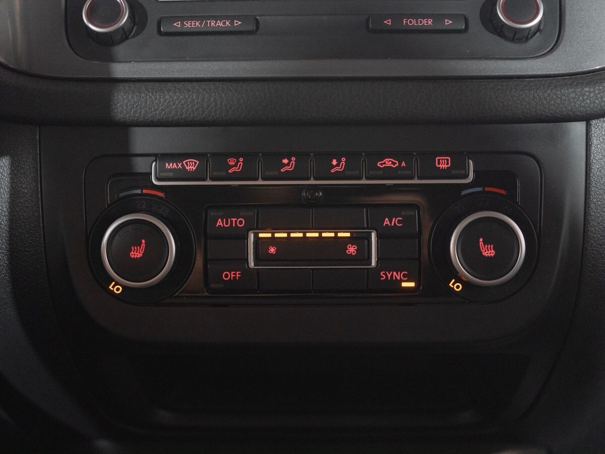 Volkswagen Tiguan 2013 - фото автомобиля