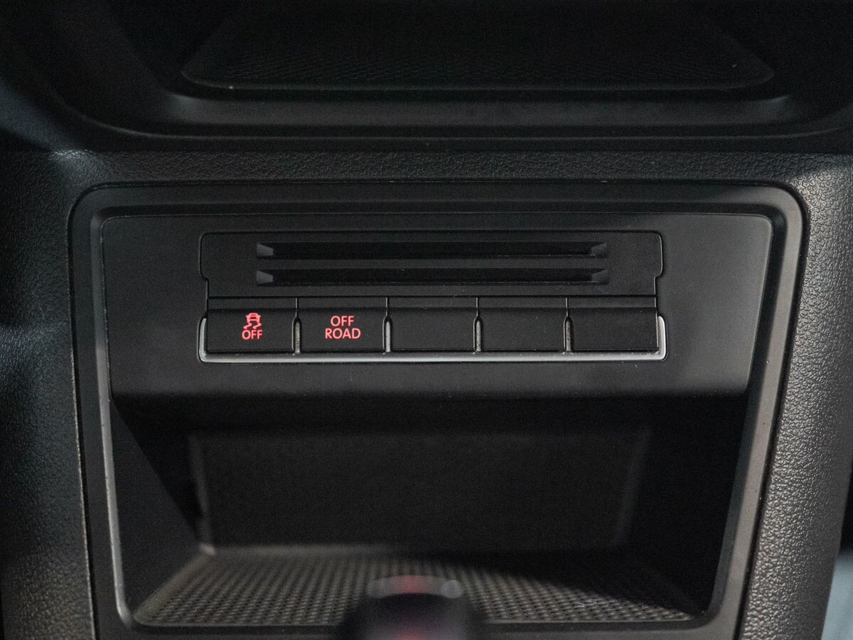 Volkswagen Tiguan 2013 - фото автомобиля