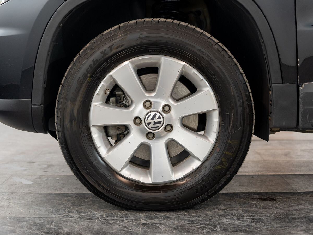 Volkswagen Tiguan 2013 - фото автомобиля