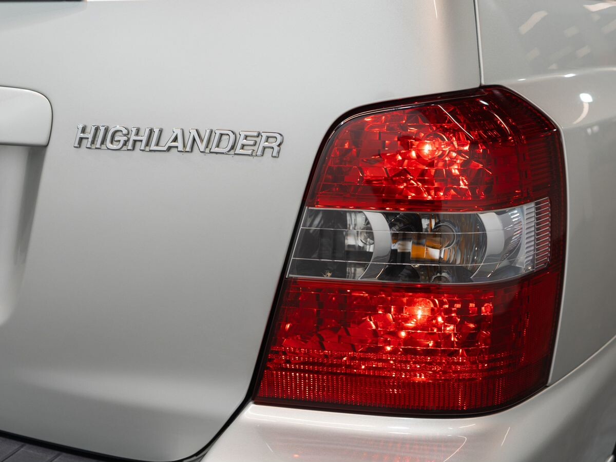 Toyota Highlander 2004 - фото автомобиля