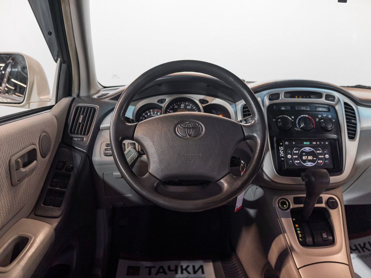 Toyota Highlander 2004 - фото автомобиля