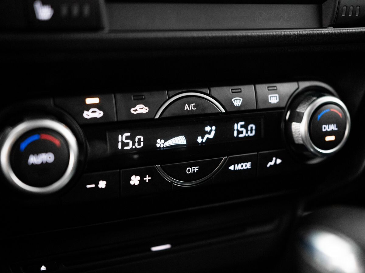 Mazda Mazda3 2014 - фото автомобиля