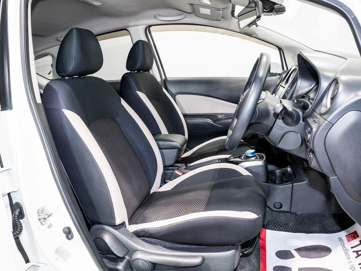 Nissan Note 2018 - фото автомобиля