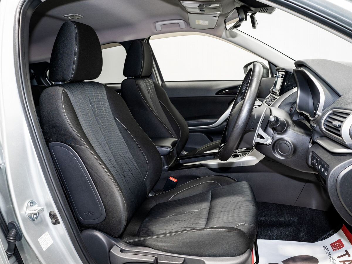 Mitsubishi Eclipse Cross 2018 - фото автомобиля