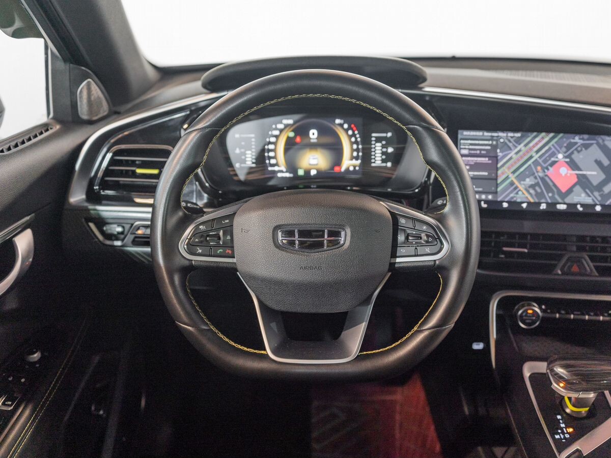 Geely Tugella 2021 - фото автомобиля