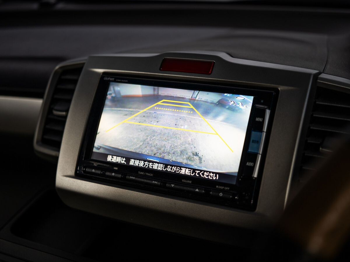 Honda Freed 2014 - фото автомобиля