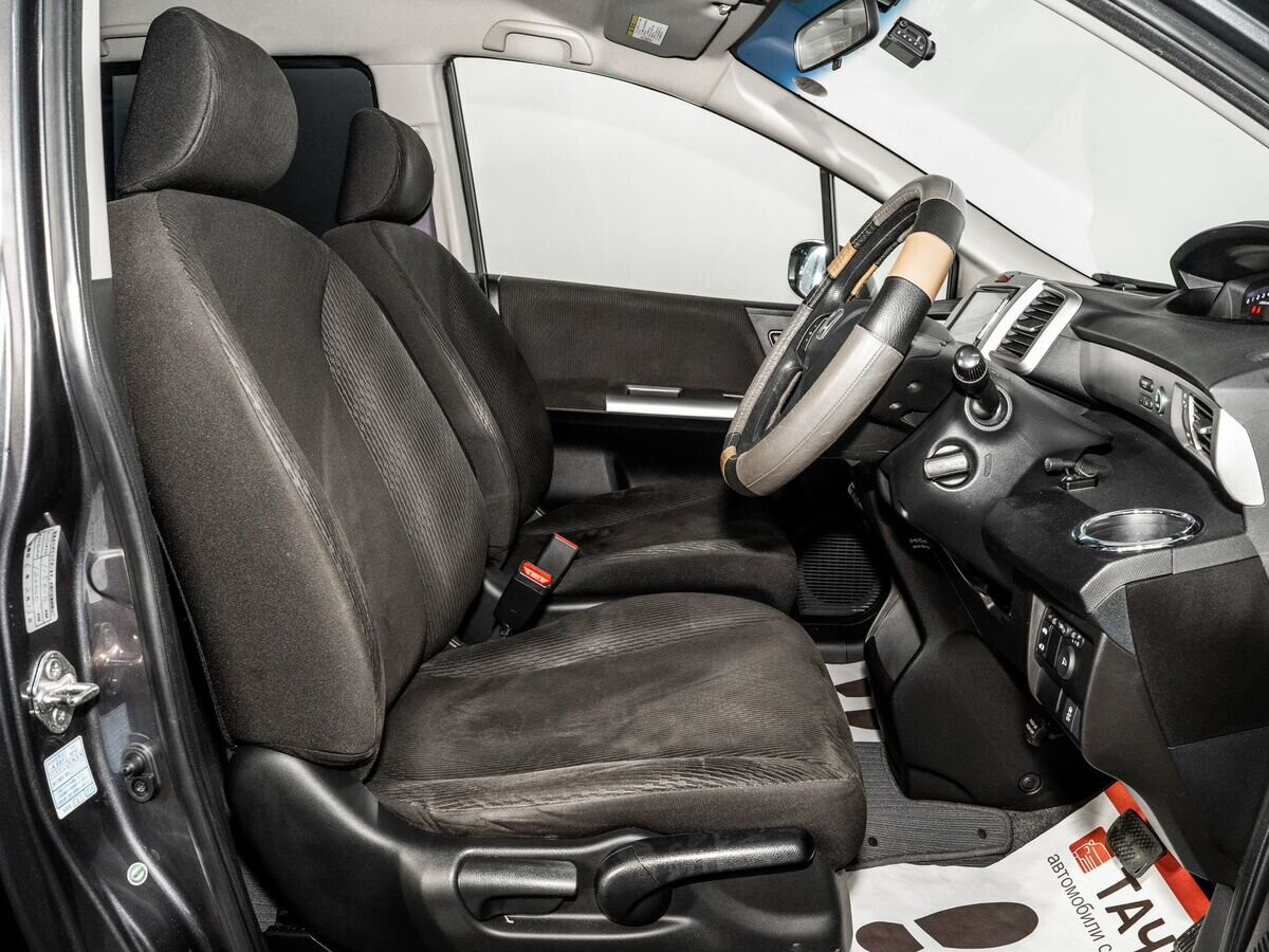 Honda Freed 2014 - фото автомобиля