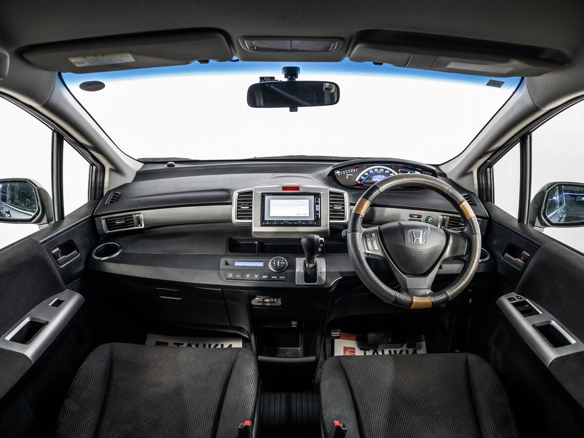 Honda Freed 2014 - фото автомобиля