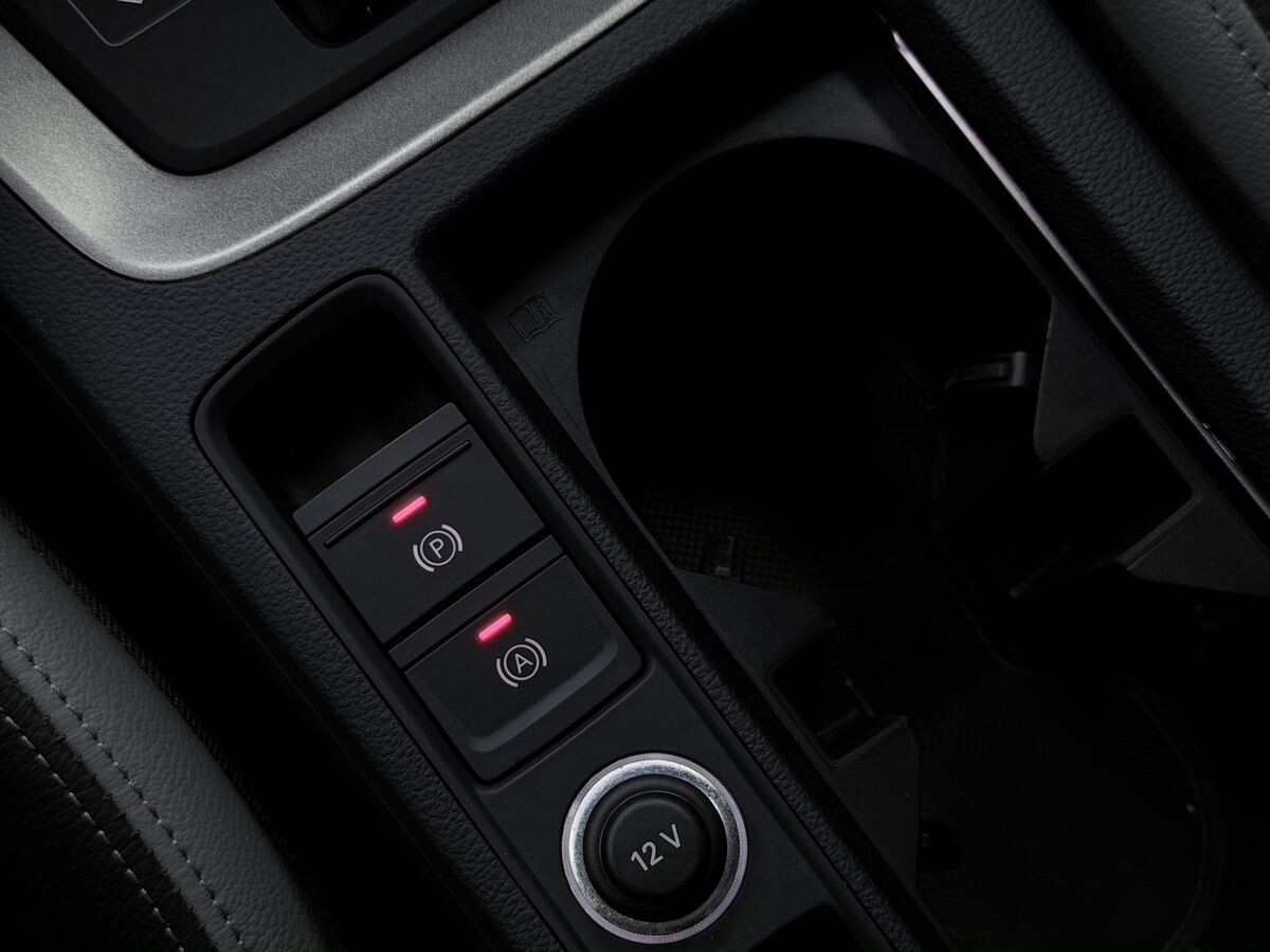Audi Q3 2022 - фото автомобиля