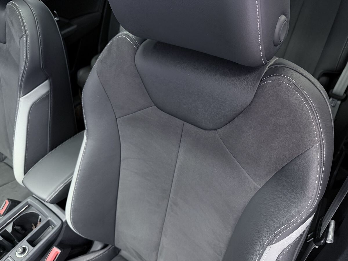 Audi Q3 2022 - фото автомобиля