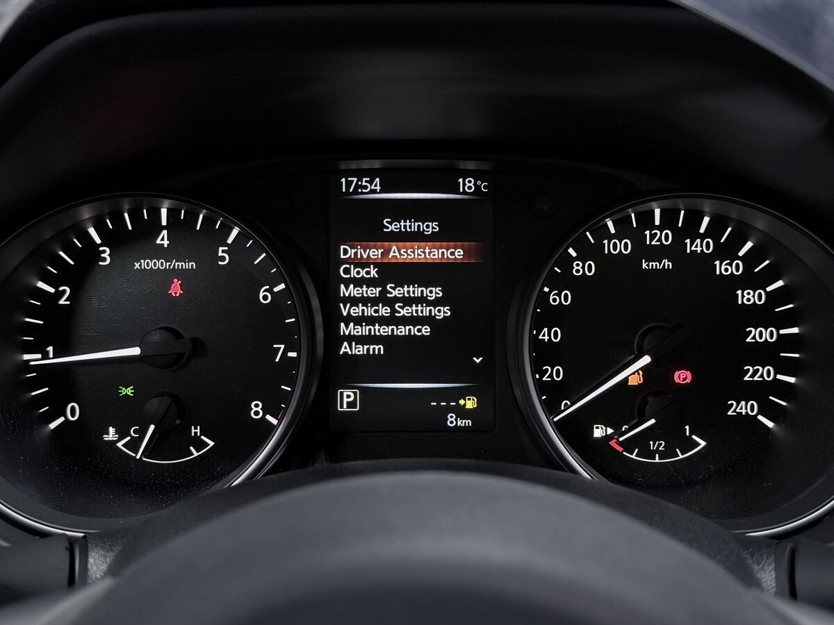Nissan X-Trail 2026 - фото автомобиля