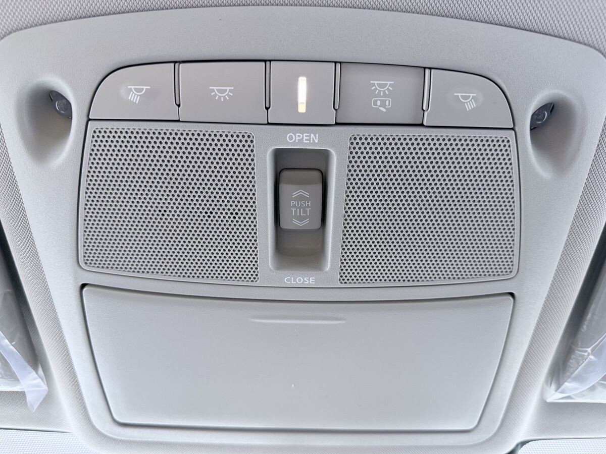 Nissan X-Trail 2026 - фото автомобиля