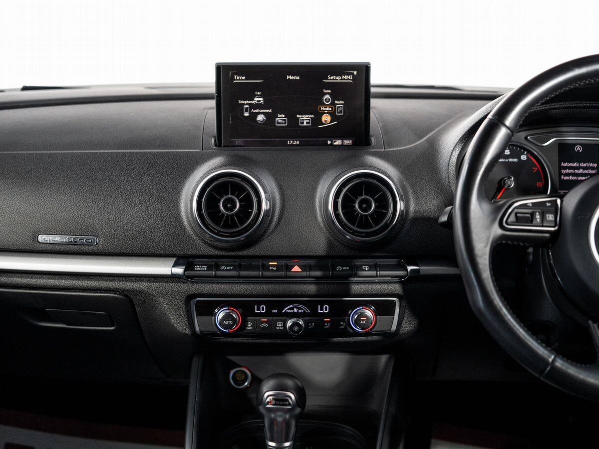 Audi A3 2014 - фото автомобиля