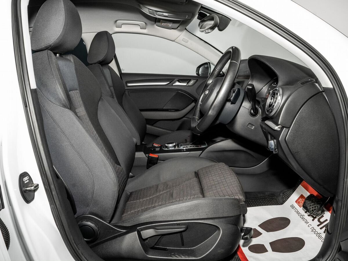 Audi A3 2014 - фото автомобиля