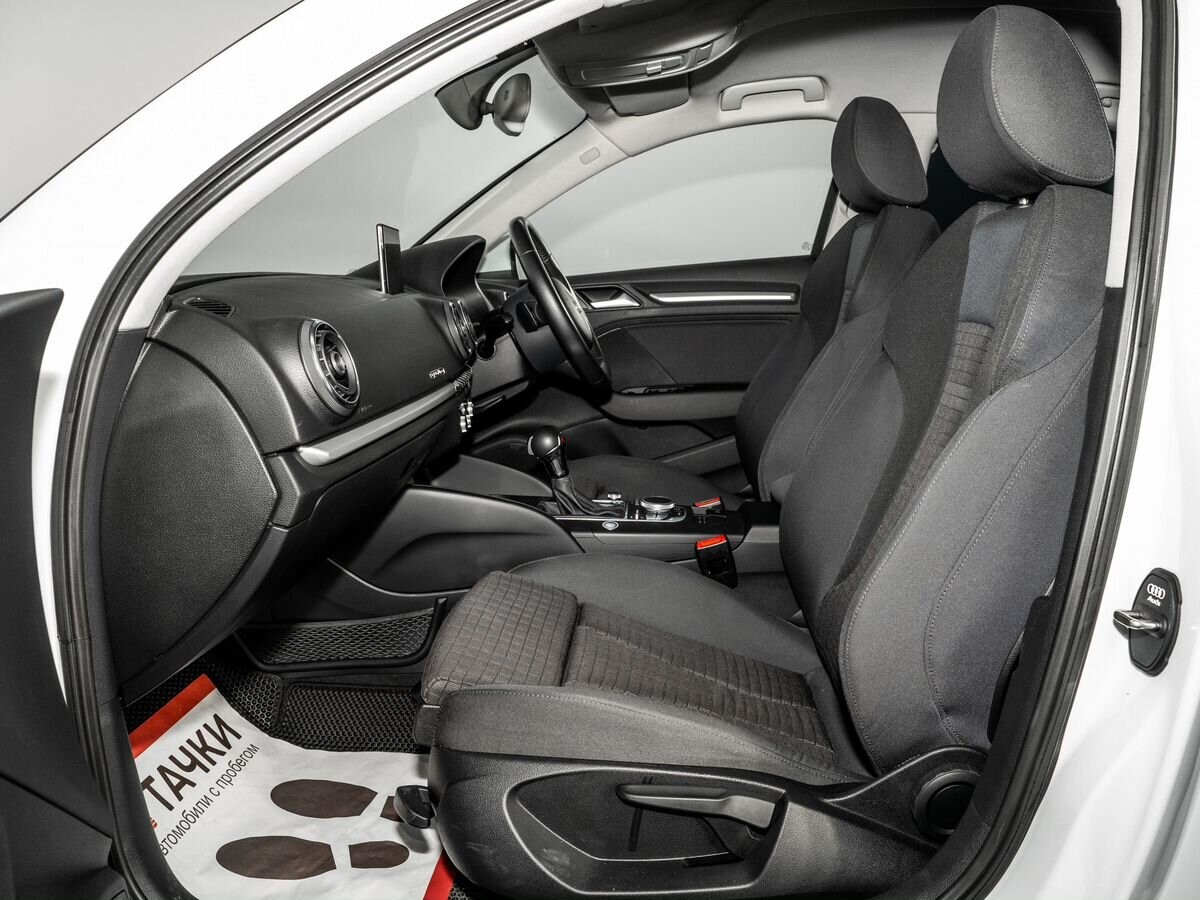 Audi A3 2014 - фото автомобиля