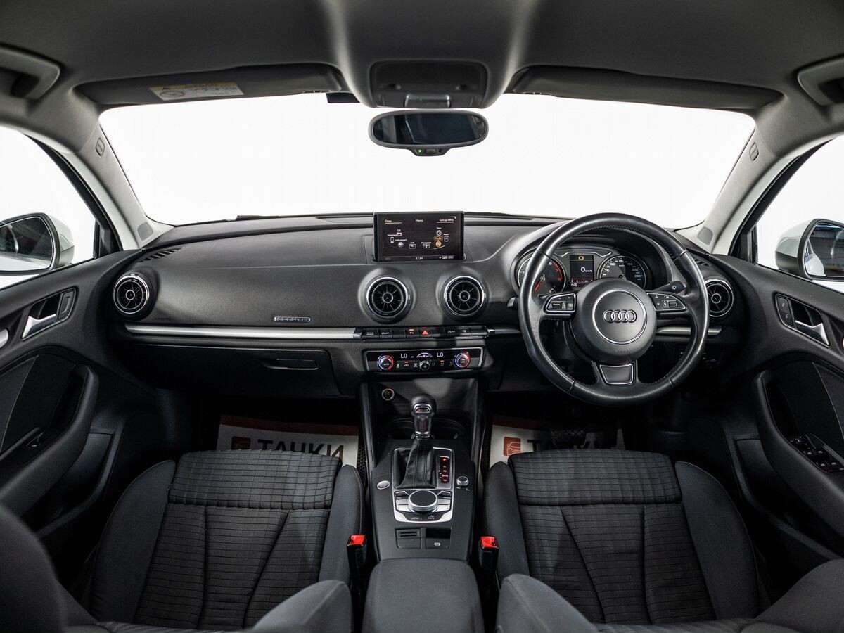 Audi A3 2014 - фото автомобиля