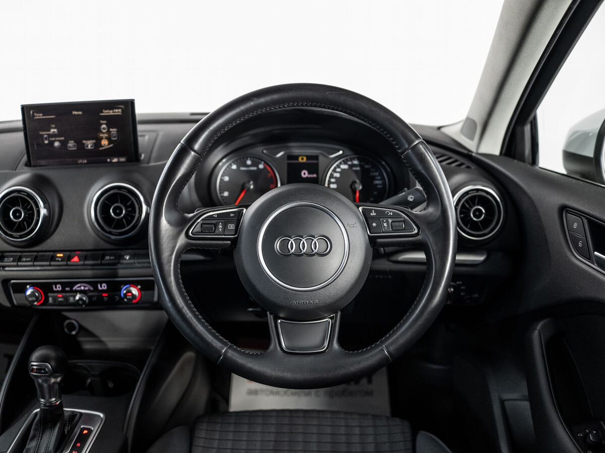 Audi A3 2014 - фото автомобиля