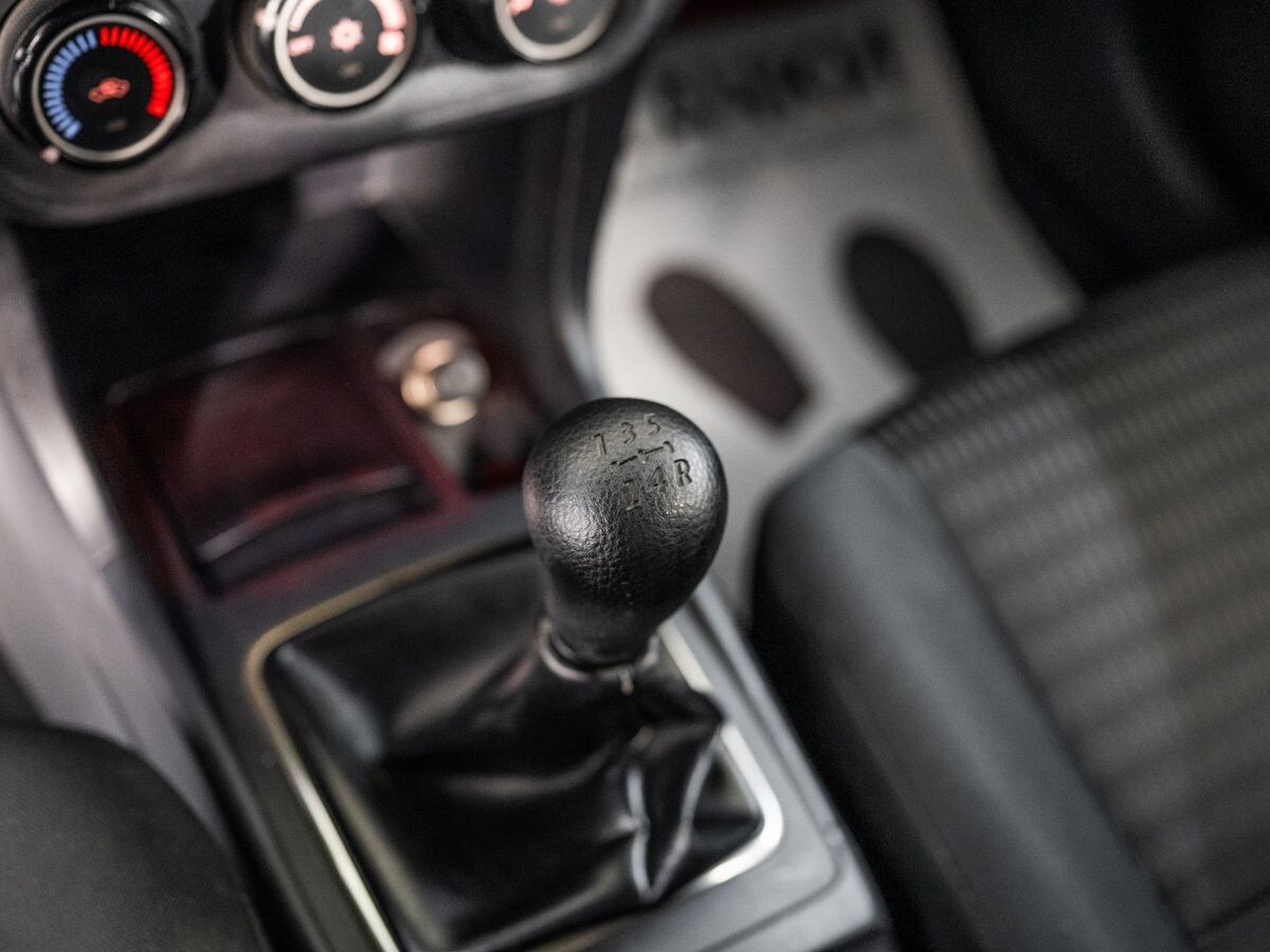 Mitsubishi Lancer 2012 - фото автомобиля
