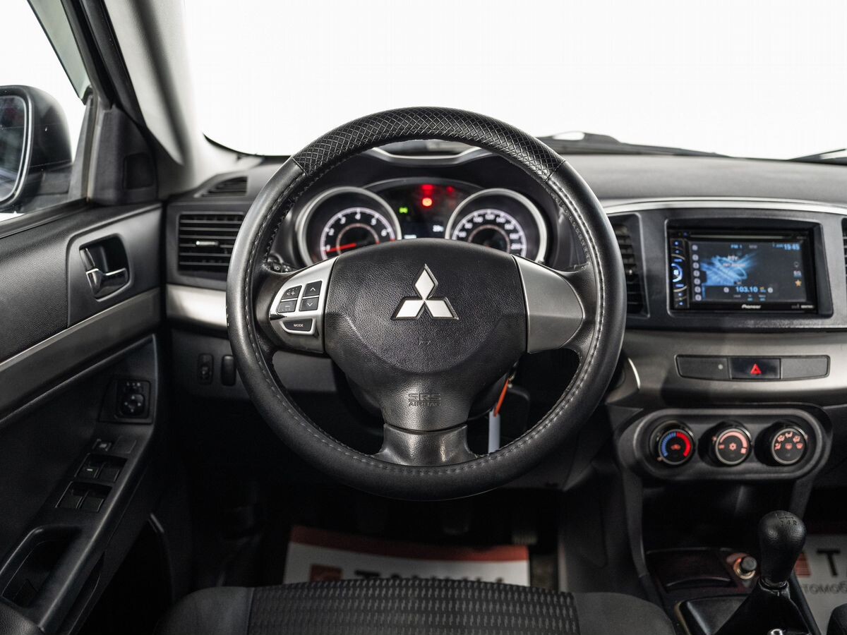 Mitsubishi Lancer 2012 - фото автомобиля