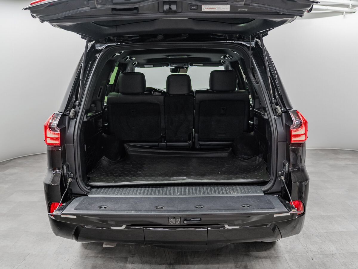 Lexus LX570 2016 - фото автомобиля