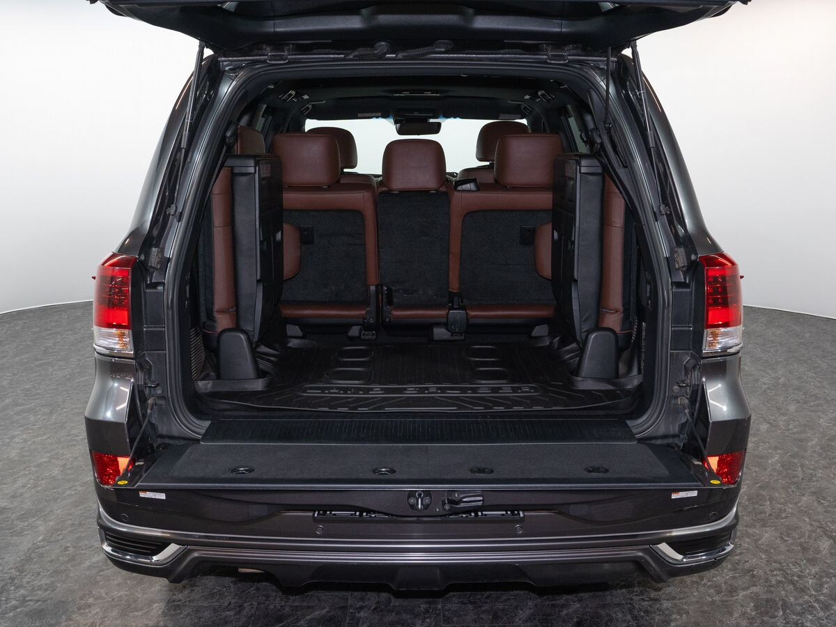 Toyota Land Cruiser 2018 - фото автомобиля
