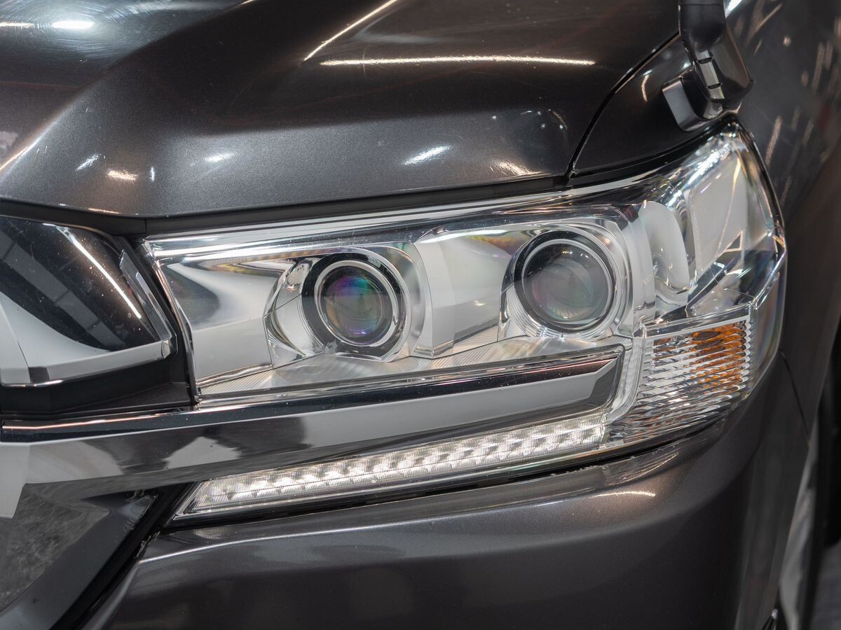 Toyota Land Cruiser 2018 - фото автомобиля