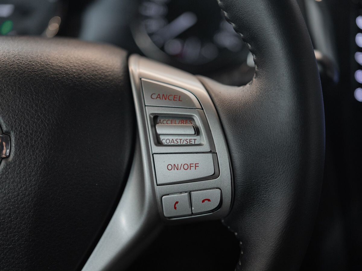 Nissan X-Trail 2015 - фото автомобиля