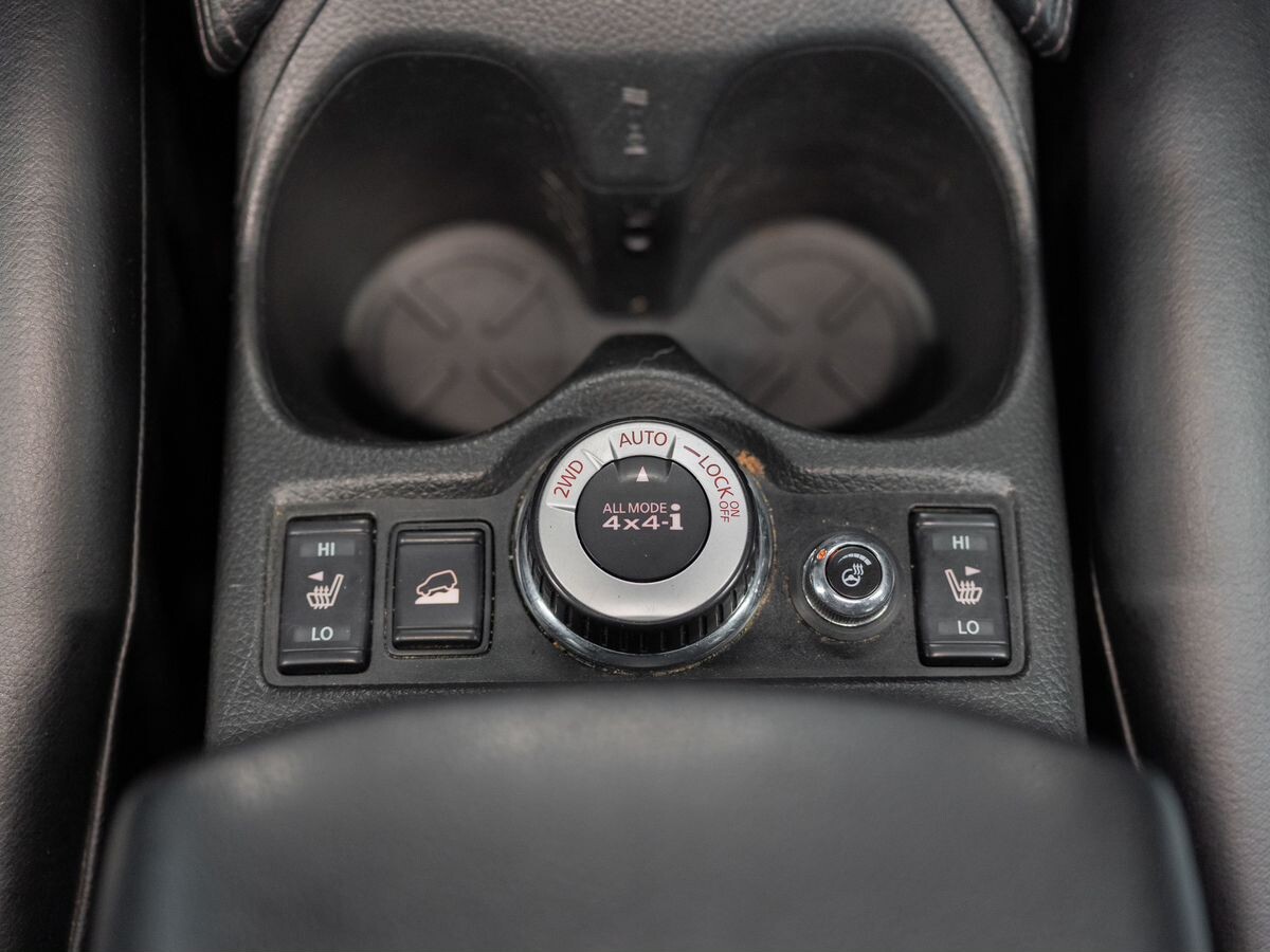 Nissan X-Trail 2015 - фото автомобиля