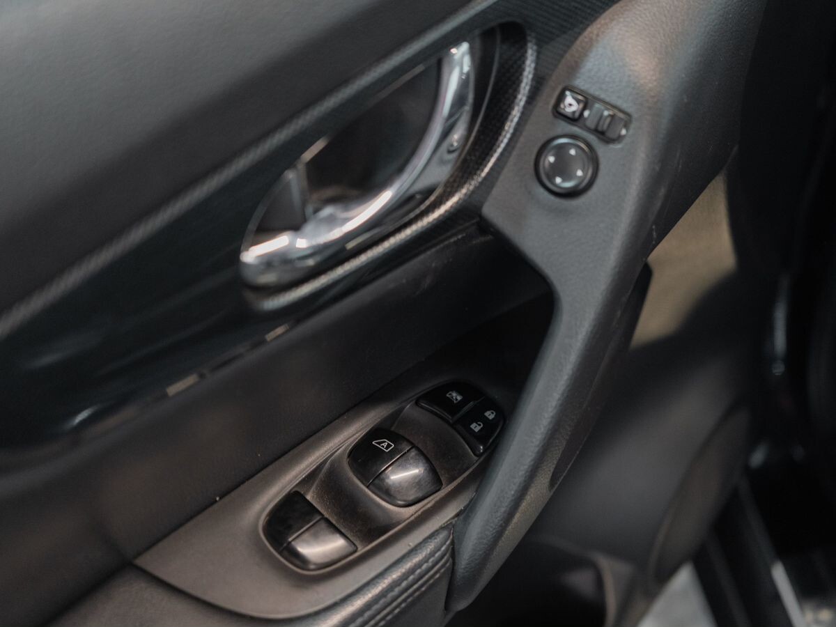Nissan X-Trail 2015 - фото автомобиля