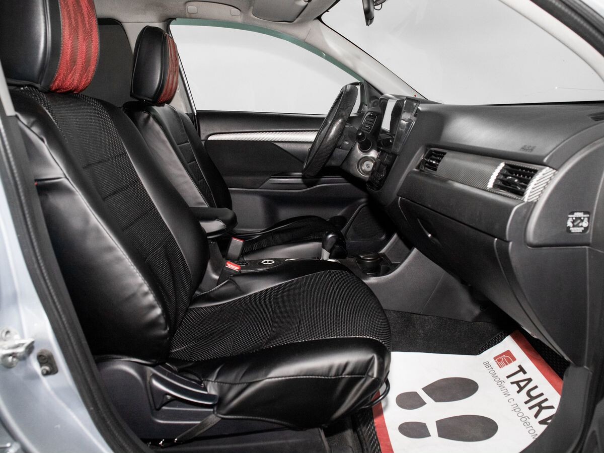 Mitsubishi Outlander 2013 - фото автомобиля
