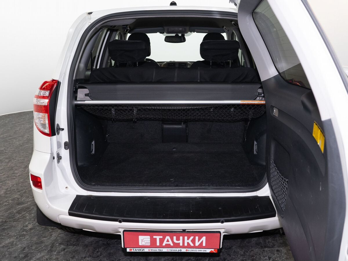 Toyota RAV4 2011 - фото автомобиля