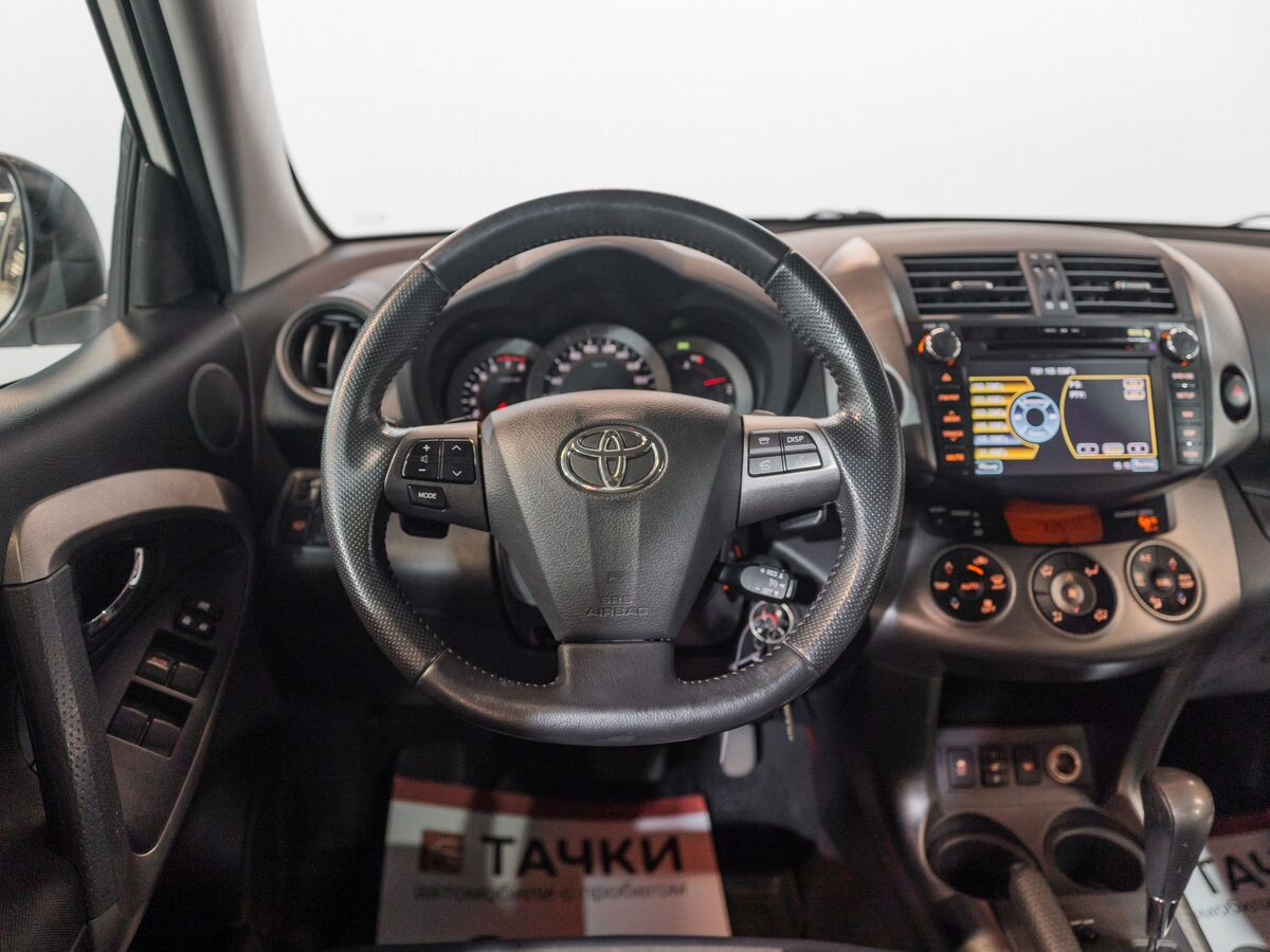 Toyota RAV4 2011 - фото автомобиля