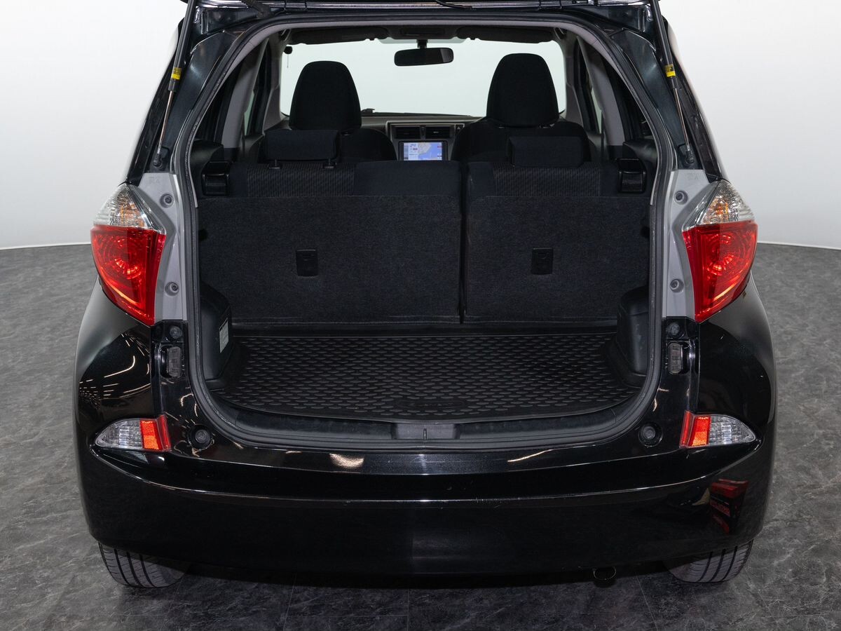 Toyota Ractis 2011 - фото автомобиля