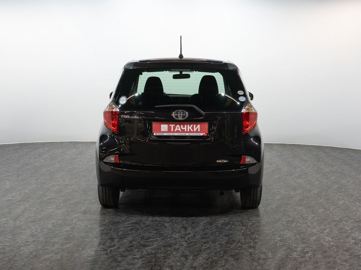 Toyota Ractis 2011 - фото автомобиля