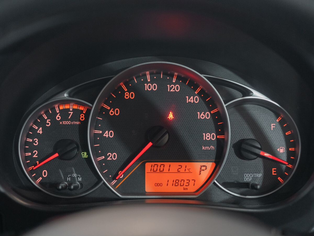 Toyota Ractis 2011 - фото автомобиля