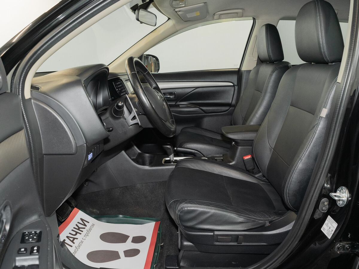 Mitsubishi Outlander 2013 - фото автомобиля