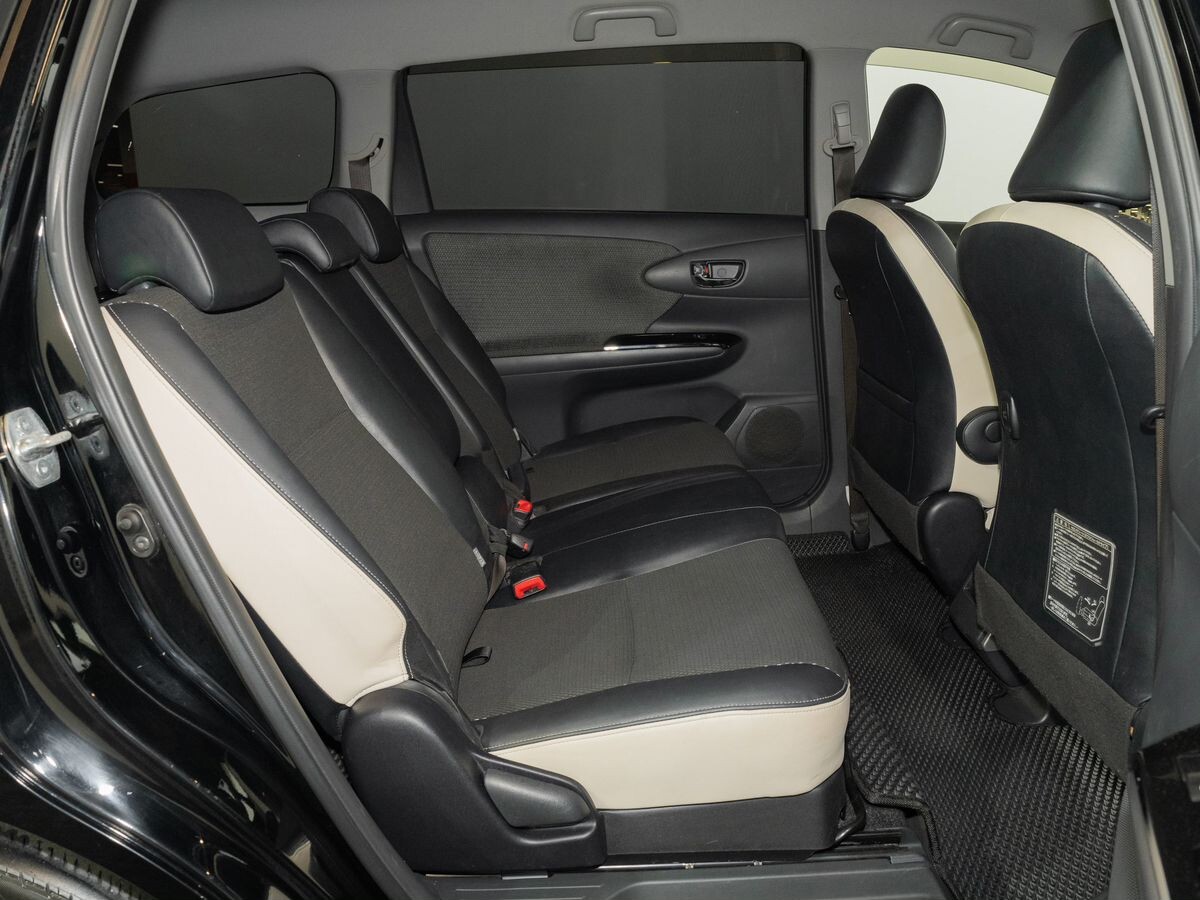 Toyota Wish 2014 - фото автомобиля