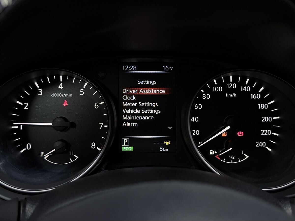 Nissan X-Trail 2026 - фото автомобиля
