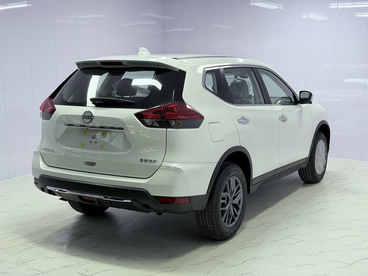 Nissan X-Trail 2026 - фото автомобиля