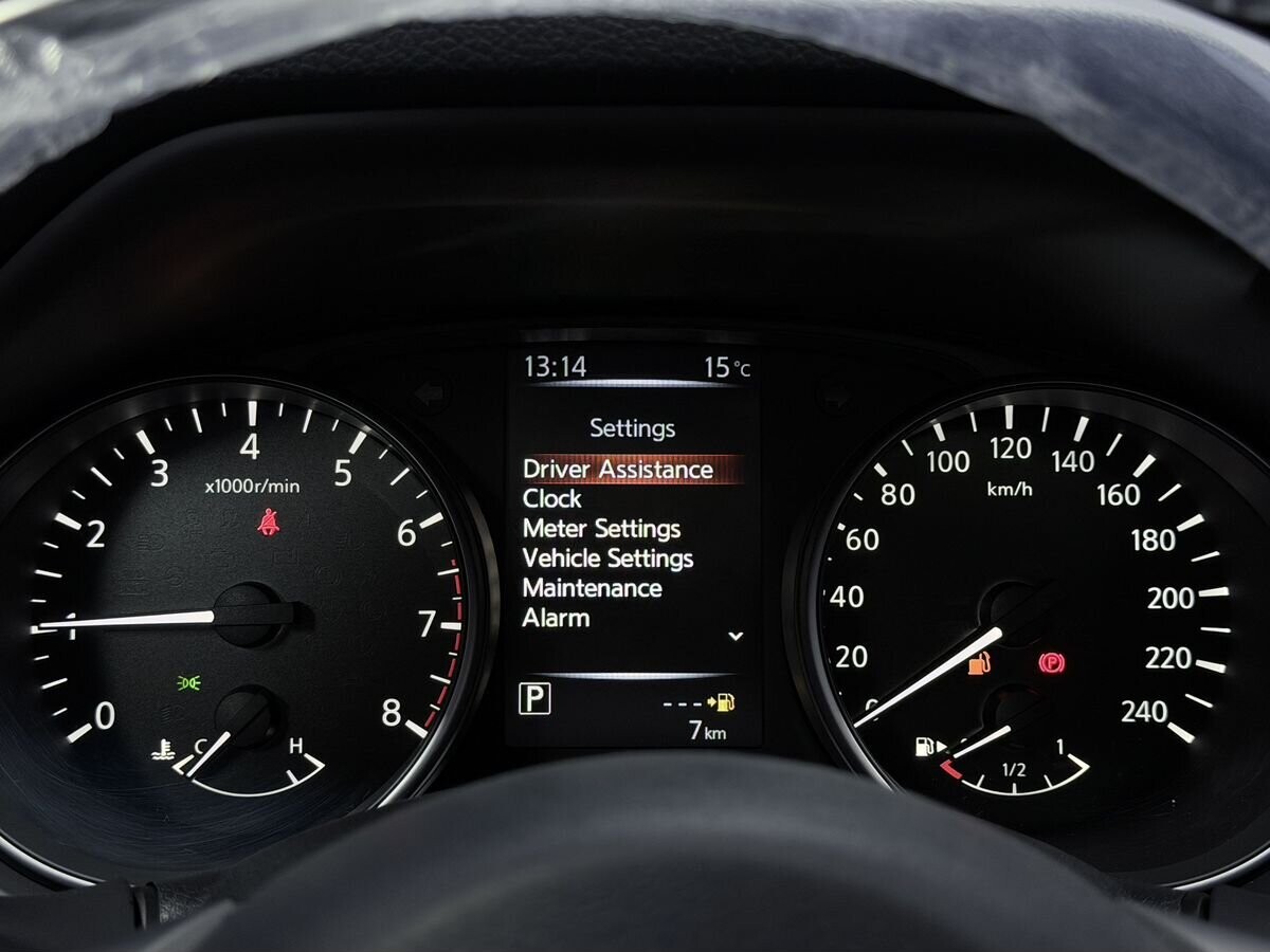 Nissan X-Trail 2026 - фото автомобиля