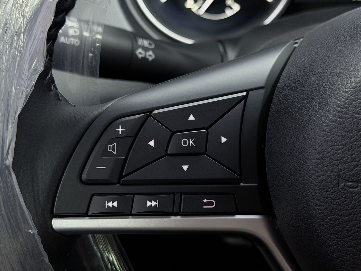 Nissan X-Trail 2026 - фото автомобиля