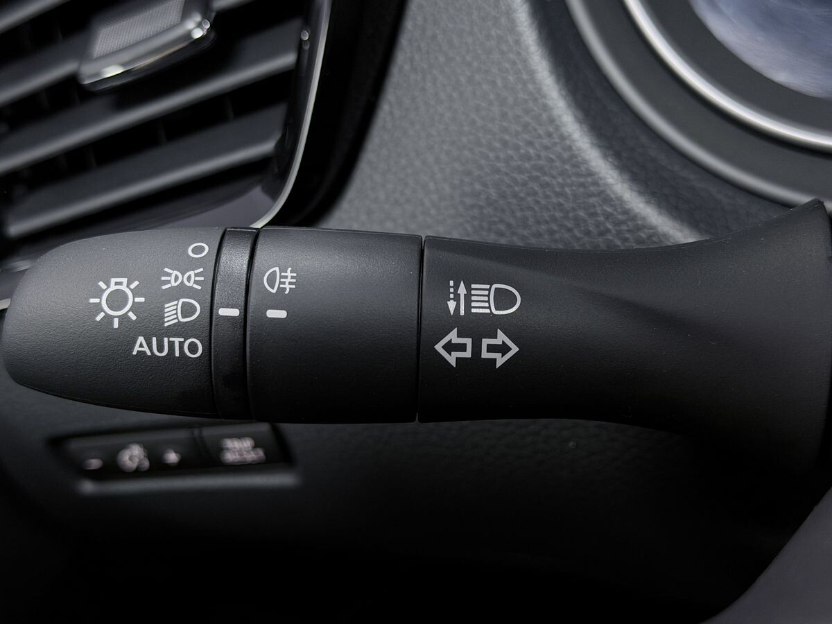 Nissan X-Trail 2026 - фото автомобиля
