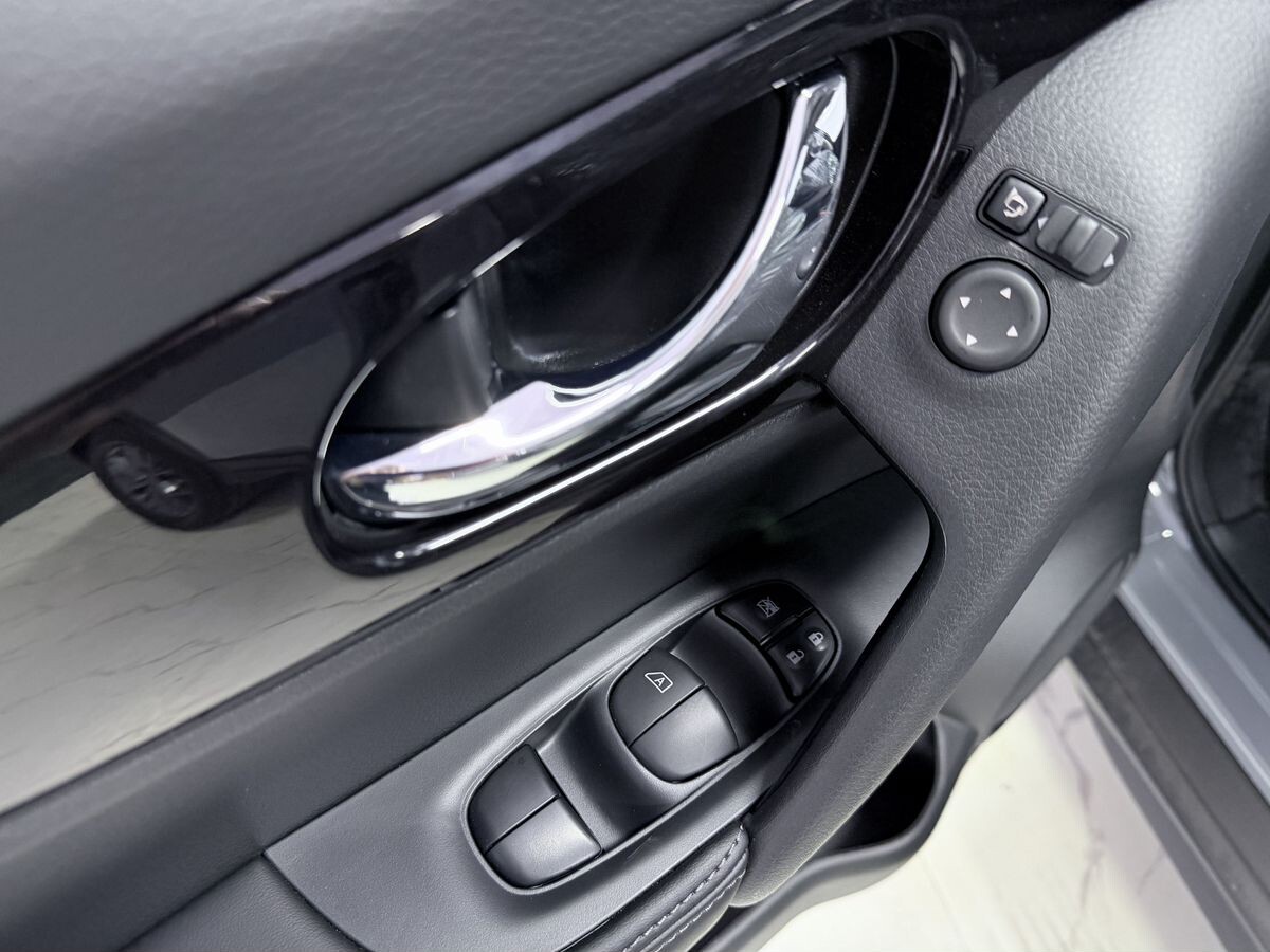Nissan X-Trail 2026 - фото автомобиля