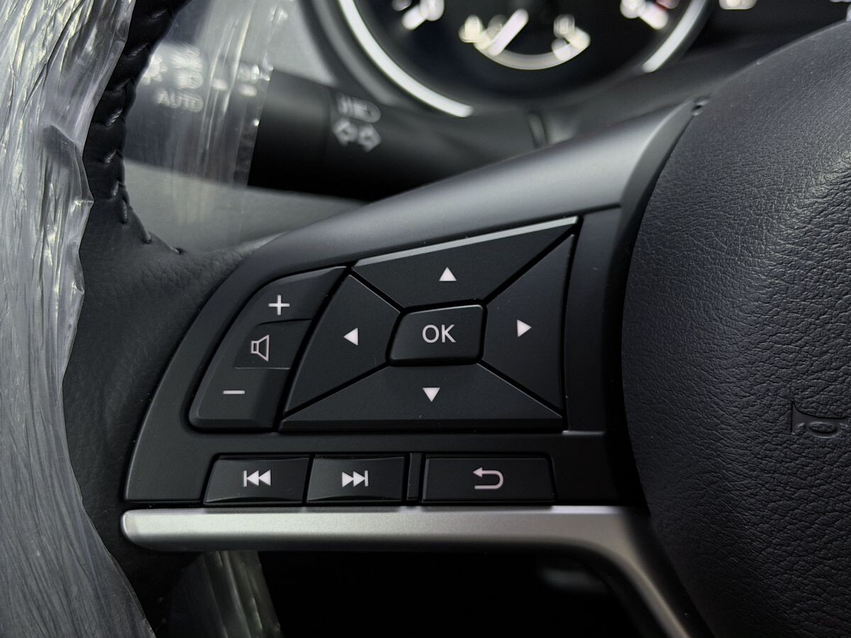 Nissan X-Trail 2026 - фото автомобиля
