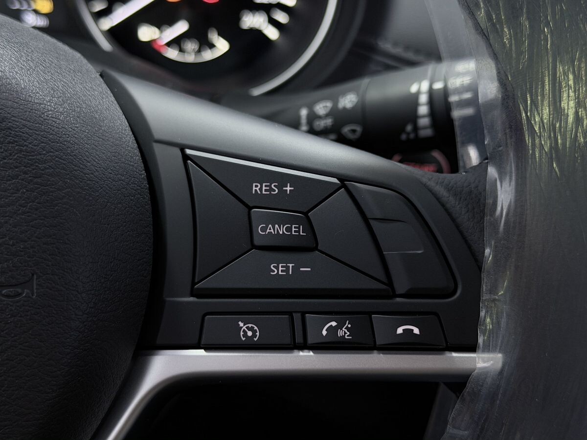 Nissan X-Trail 2026 - фото автомобиля