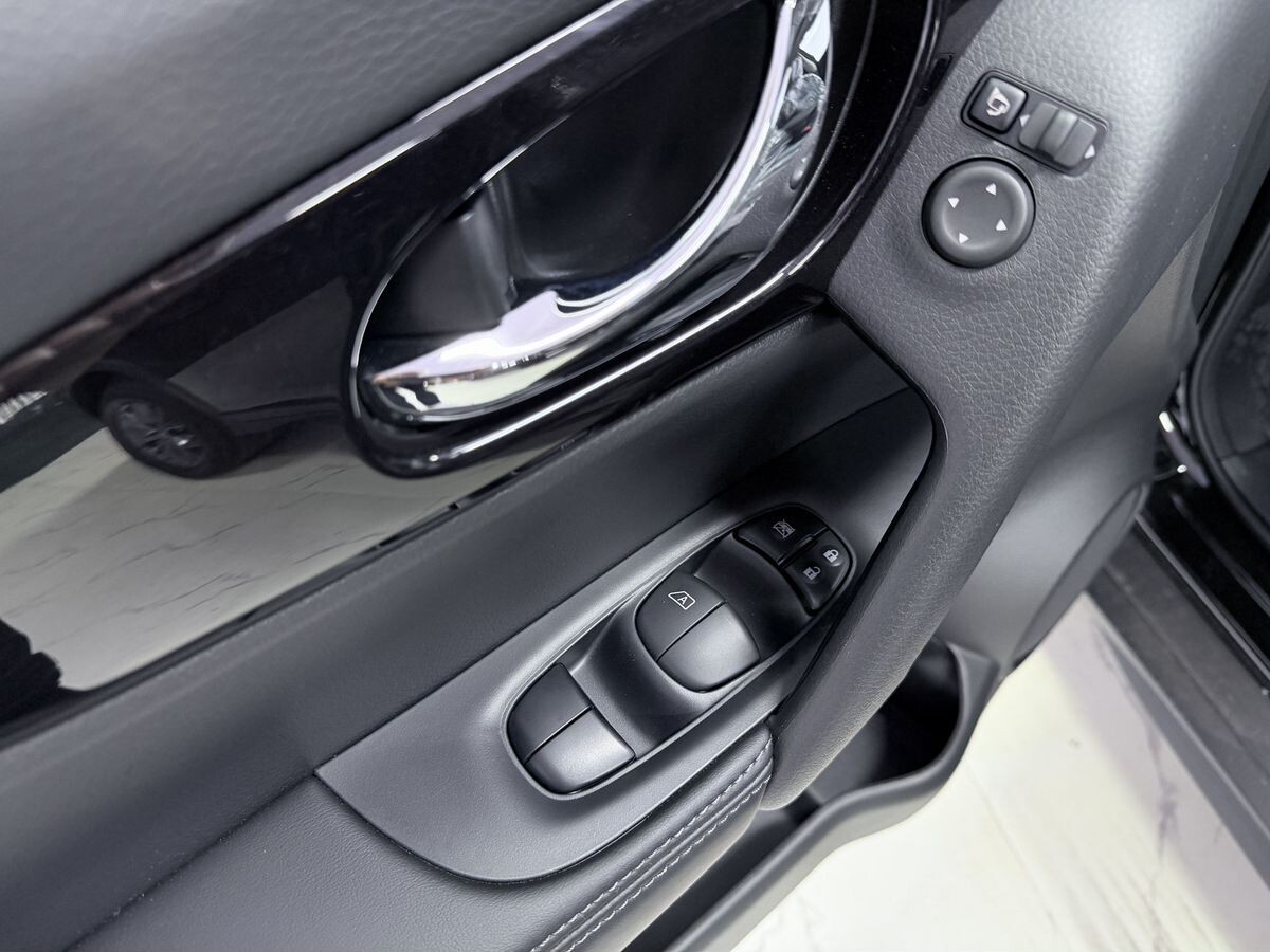 Nissan X-Trail 2026 - фото автомобиля