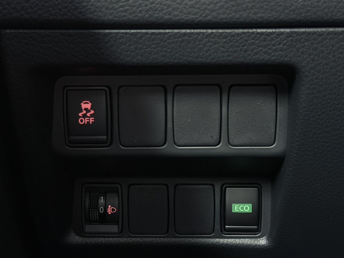 Nissan X-Trail 2026 - фото автомобиля