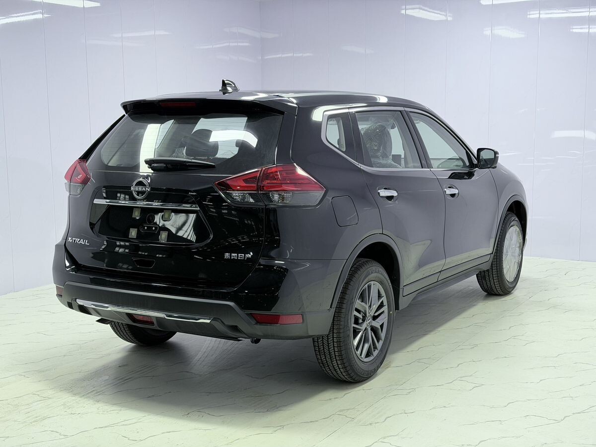 Nissan X-Trail 2026 - фото автомобиля