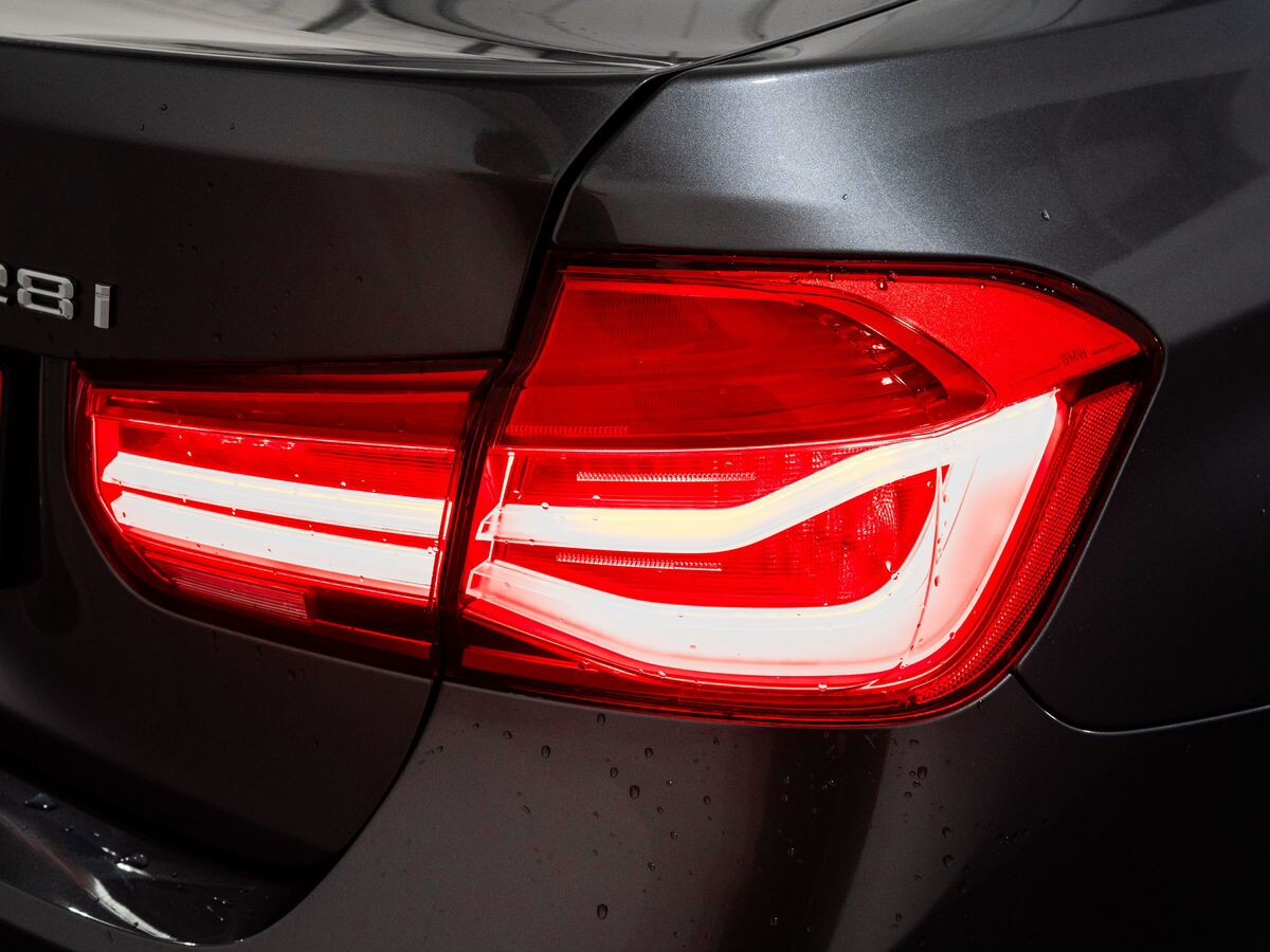 BMW 3-Series 2016 - фото автомобиля